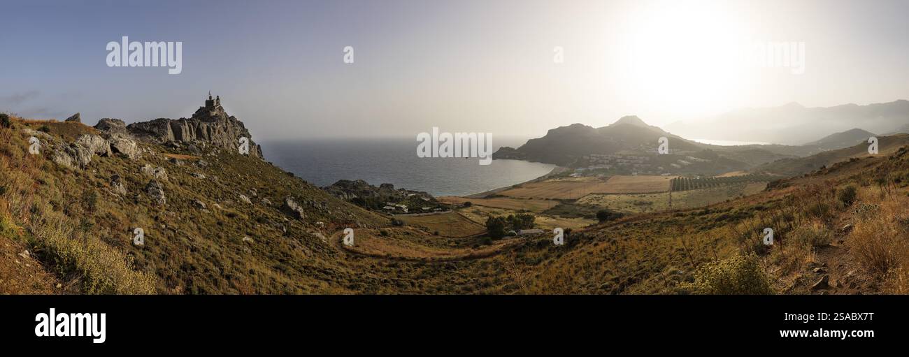 Immagine droni, Santa Chiesa di Agios Paision vicino a Plakias, costa sud, Creta, Grecia, Europa Foto Stock
