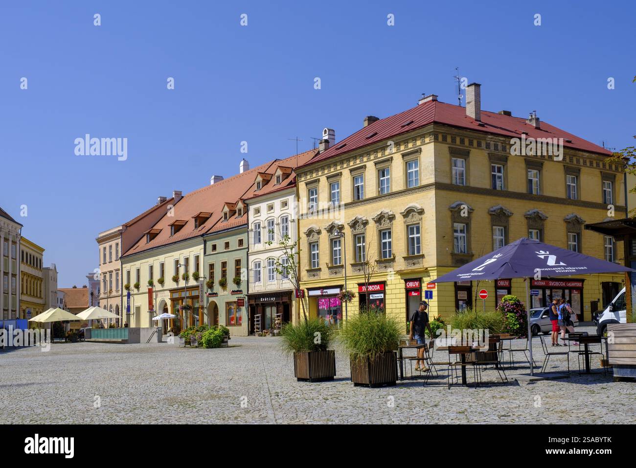 Case su Horni namesti Square, Old Town, Znojmo, Znojmo, Okres Znojmo, kraj Jihomoravsky, Moravia meridionale, Moravia, Repubblica Ceca, Europa Foto Stock