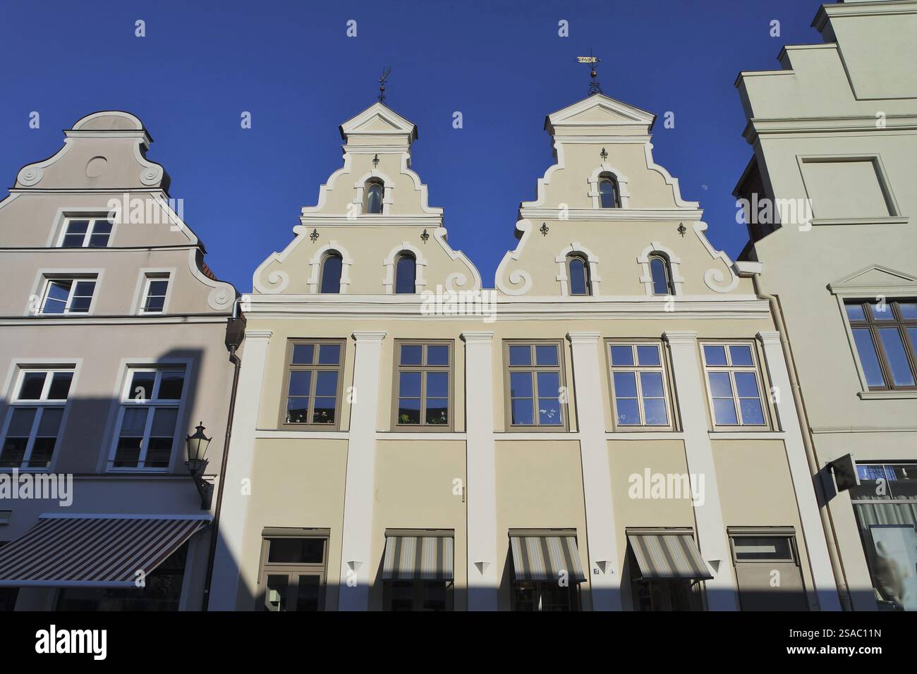 Città vecchia architettura a Wismar Foto Stock