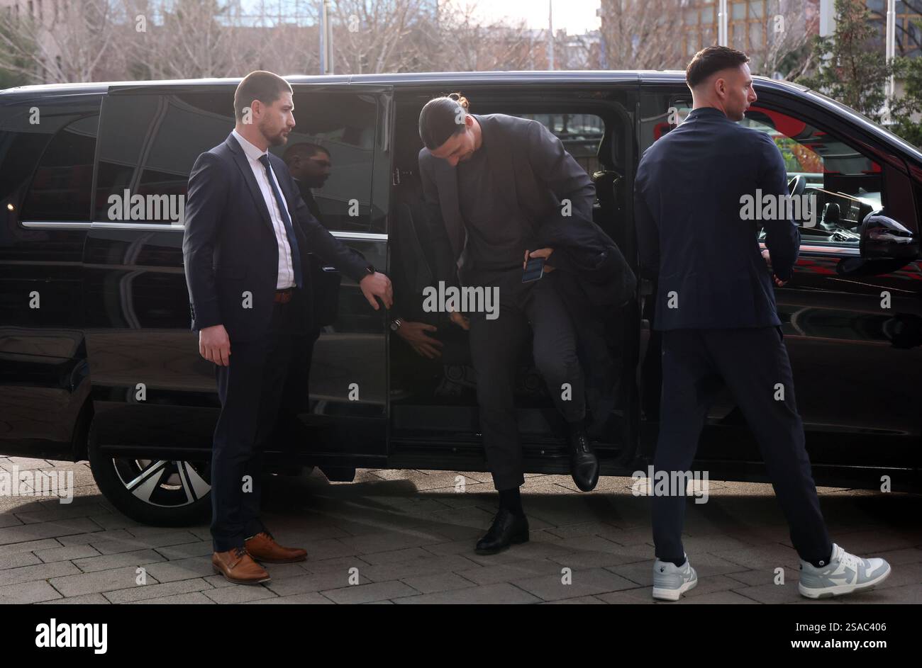 Zagabria, Croazia. 29 gennaio 2025. Un ex calciatore svedese Zlatan Ibrahimovic arriva all'Hilton Garden Inn Hotel, a Zagabria, in Croazia, il 29 gennaio 2025. Foto: Matija Habljak/PIXSELL credito: Pixsell/Alamy Live News Foto Stock