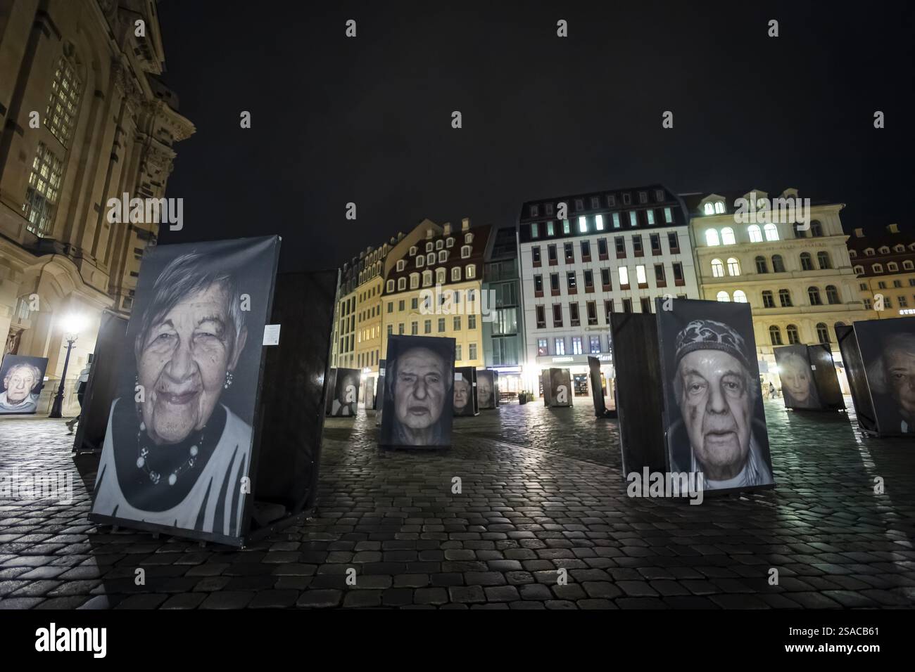 Mostra, contro l'oblio, il fotografo e regista Luigi Toscano ha ritratto i sopravvissuti dell'Olocausto per la mostra, Dresda, Sassonia, tedesco Foto Stock