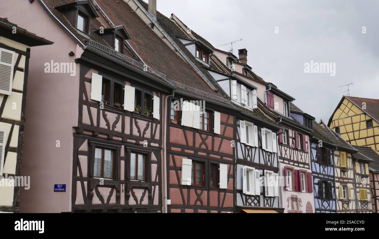 Architettura della città vecchia a Colmar, Alsazia Foto Stock