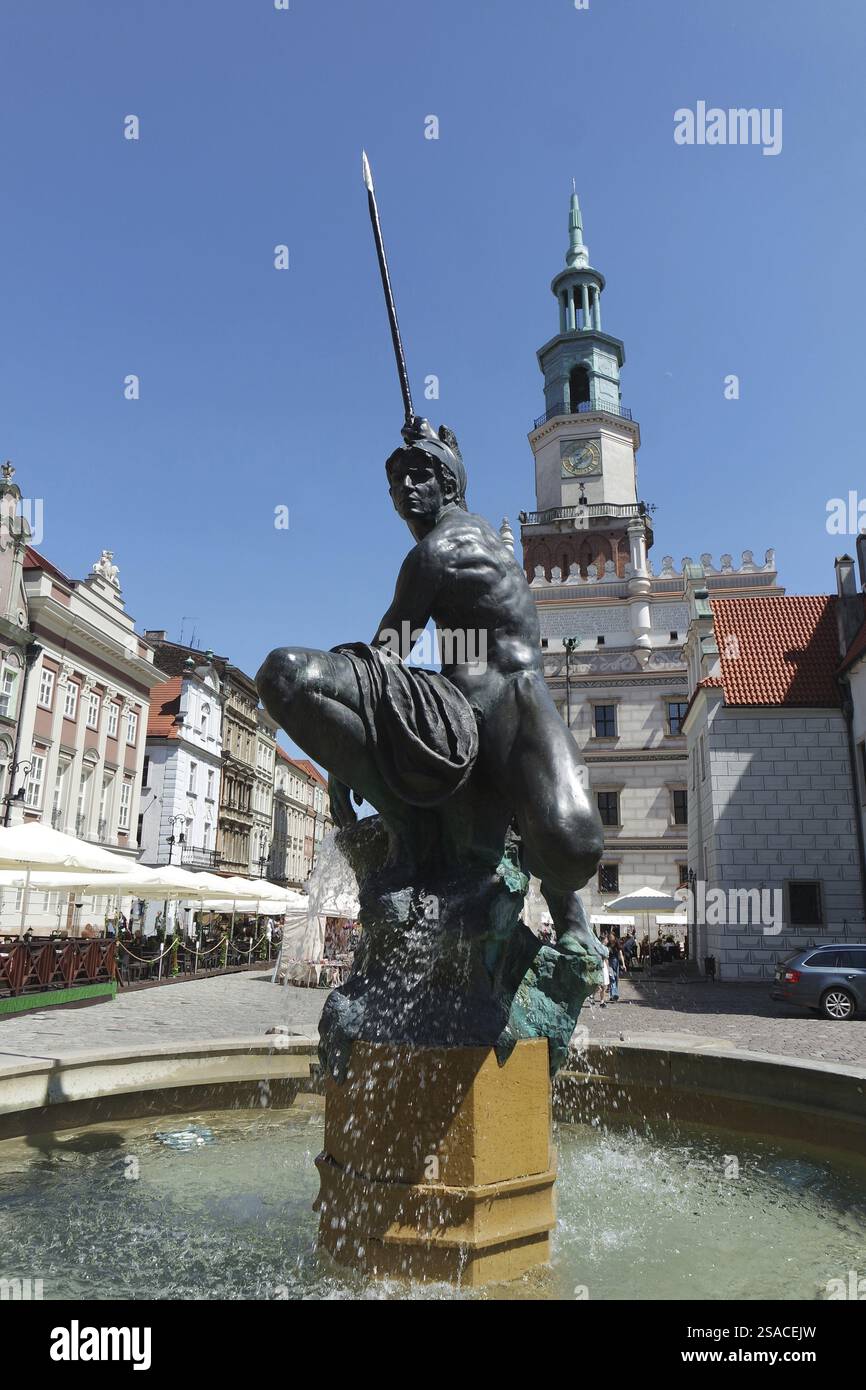 Centro storico di Poznan con fontana di Marte, Poznan Foto Stock