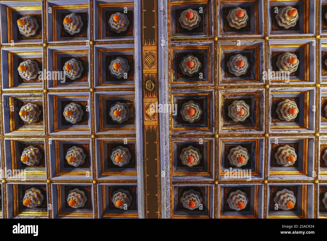Palazzo Maricel, Sitges, Catalogna, Spagna. Soffitto della camera Foto Stock