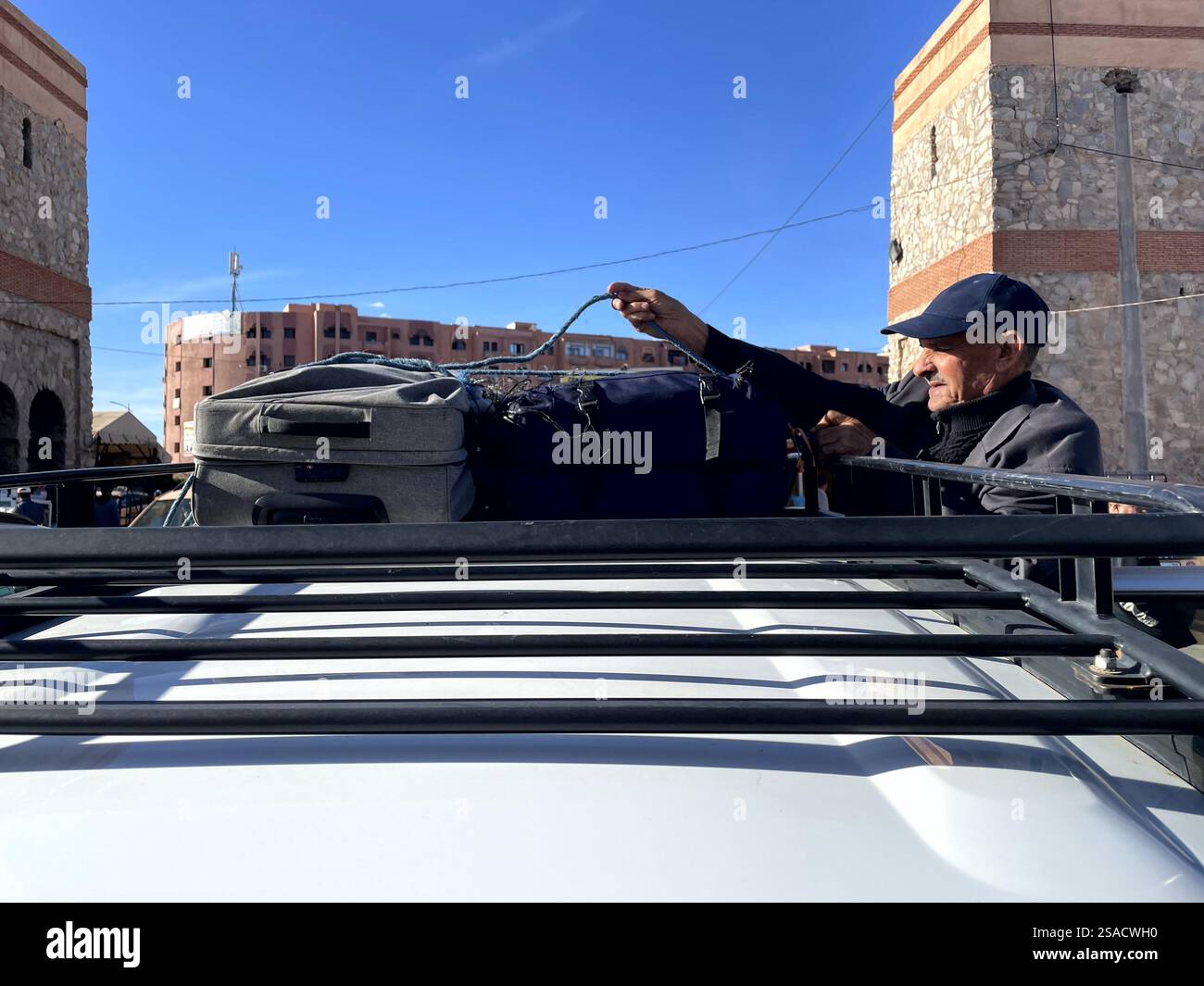 Stazione dei taxi a lunga distanza a Marrakech, Marocco Foto Stock