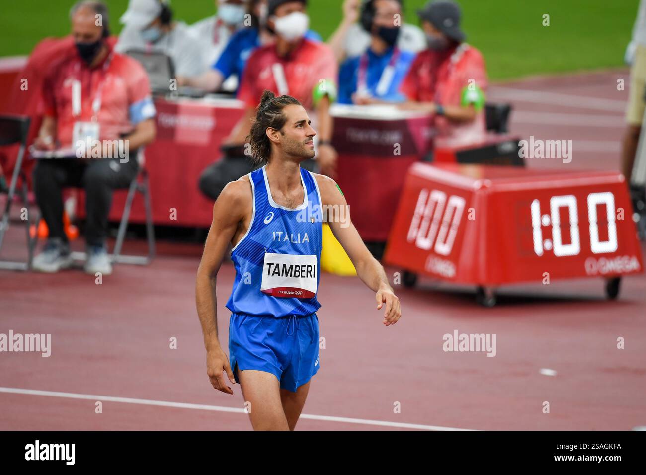 TOKYO, GIAPPONE - 01 AGOSTO 2020: Gianmarco Tamberi durante la finale di salto in alto alle Olimpiadi di Tokyo, stadio olimpico di Tokyo, Tokyo, Giappone Foto Stock