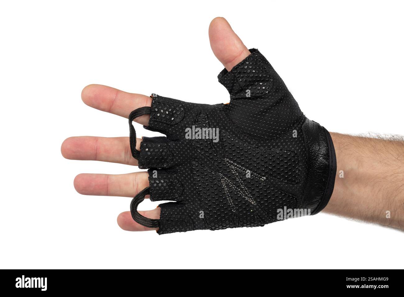 Guanti fitness su sfondo bianco. Attrezzature da palestra. Fitness. Guanti da ginnastica utilizzati per proteggere le mani dallo sviluppo di grani e calli. Foto Stock