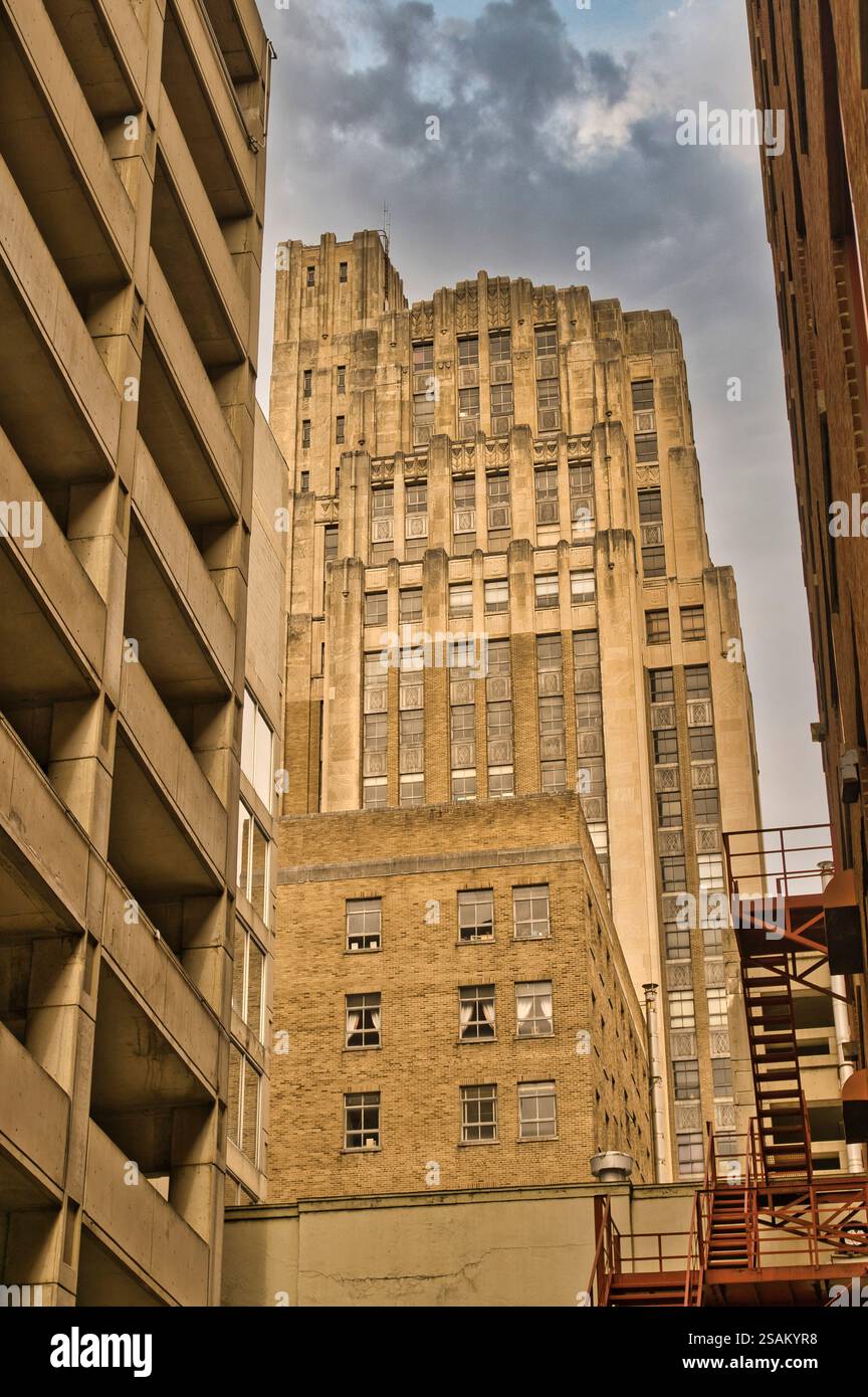 Vista sul vicolo degli edifici nel centro di Dayton Ohio USA 2025 Foto Stock