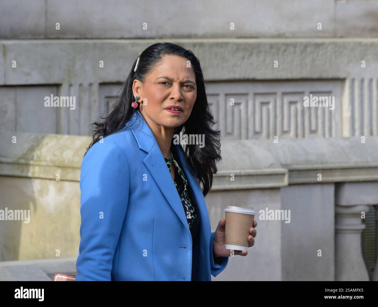 Rushana Ali MP (laboratorio: Bethnal Green e Stepney) Sottosegretario parlamentare (alloggi, Comunità e governo locale) che lascia l'ufficio di gabinetto, Foto Stock