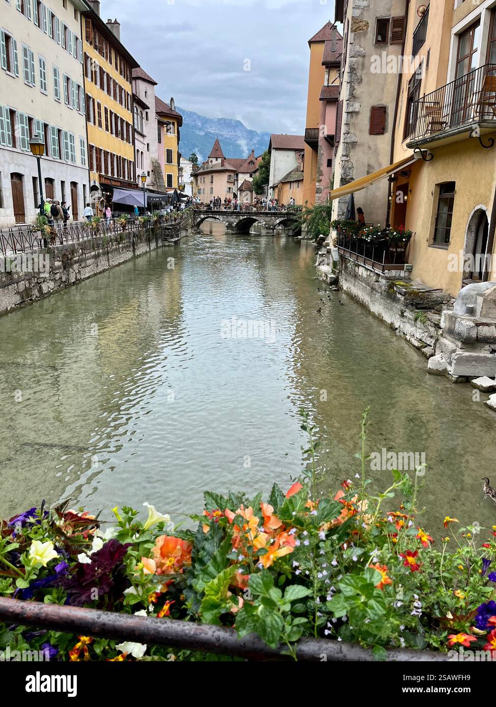 La città vecchia di Annecy con i suoi splendidi canali, l'alta Savoia, Francia Foto Stock