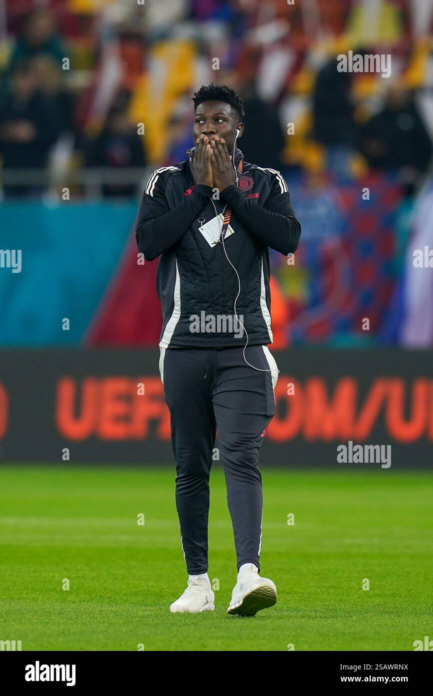 Bucarest, Romania. 30 gennaio 2025. Il portiere del Manchester United Andre Onana (24) prima della partita FCSB vs Manchester United FC UEFA Europa League presso la National Arena (Arena Națională) Stadium, Bucarest, Romania il 30 gennaio 2025 credito: Eleanor Hoad/Every Second Media Credit: Every Second Media/Alamy Live News Foto Stock