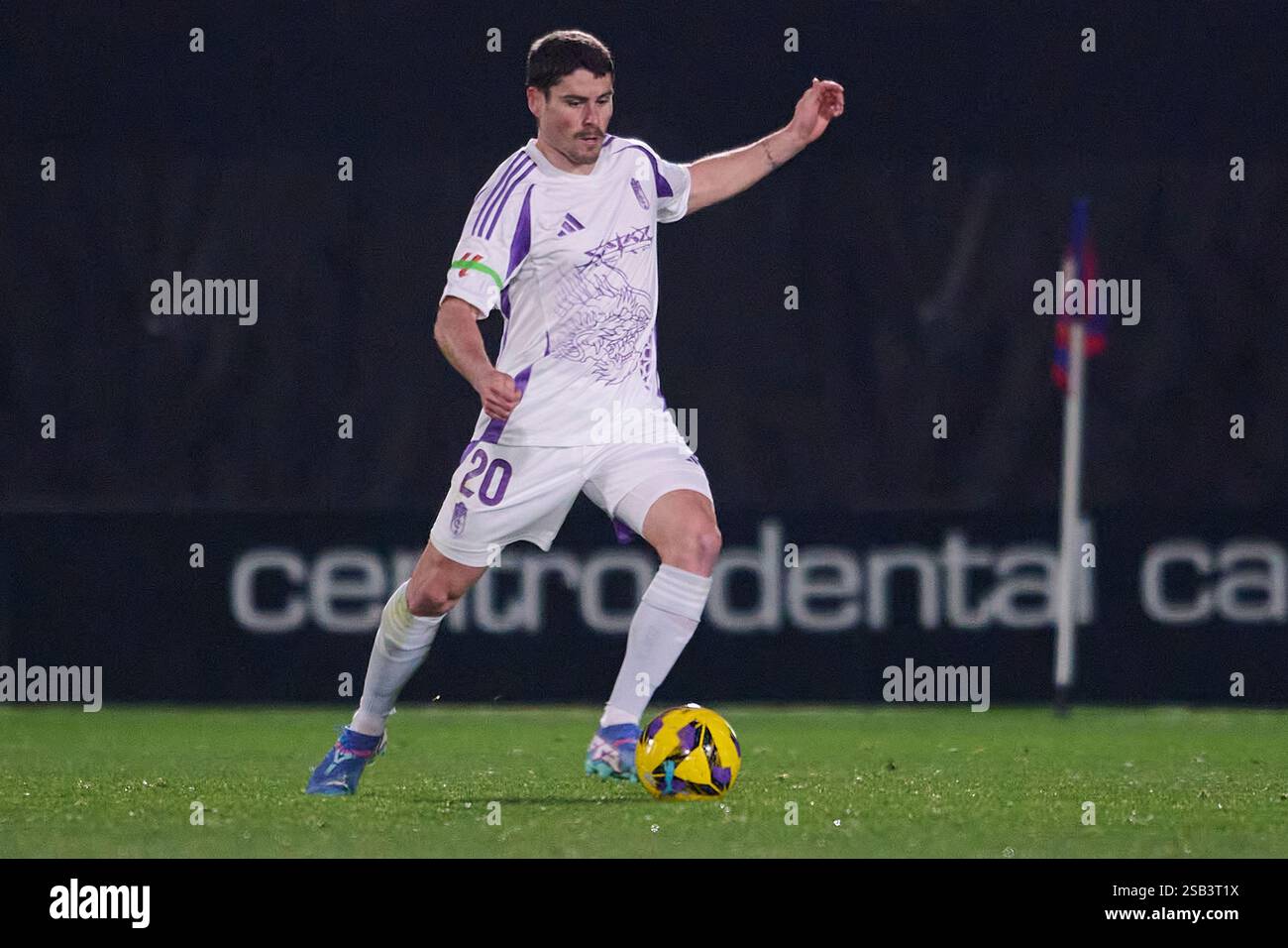 Elda, Spagna. 31 gennaio 2025. ELDA, SPAGNA - GENNAIO 31: Sergio Ruiz centrocampo centrale di Granada CF in azione durante il LaLiga Hypermotion match tra CD Eldense e Granada CF allo stadio Nuevo Pepico Amat il 31 gennaio 2025 a Elda, Spagna. (Foto di Francisco Macia/Photo Players Images/Magara Press) crediti: Magara Press SL/Alamy Live News Foto Stock
