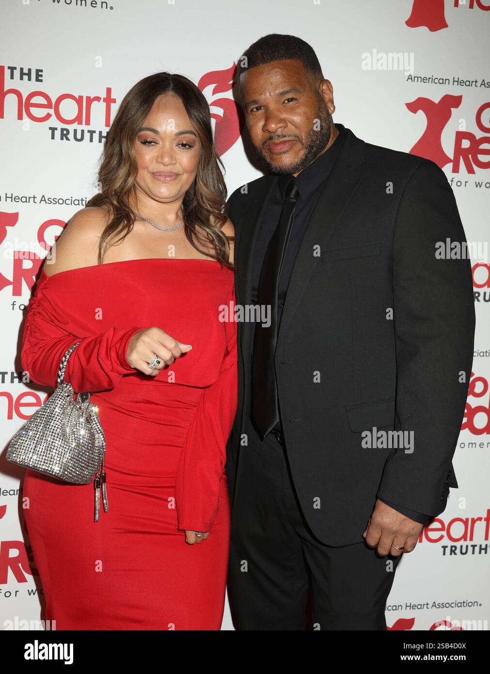 30 gennaio 2025, New York, New York, USA: HONEY GERMAN e FELIX MARTINEZ visti agli arrivi dei Red carpet per l'American Heart Association 2025 Go Red for Women Red Dress Collection tenutasi al Jazz al Lincoln Center, (Credit Image: © Nancy Kaszerman/ZUMA Press Wire) SOLO PER USO EDITORIALE! Non per USO commerciale! Foto Stock