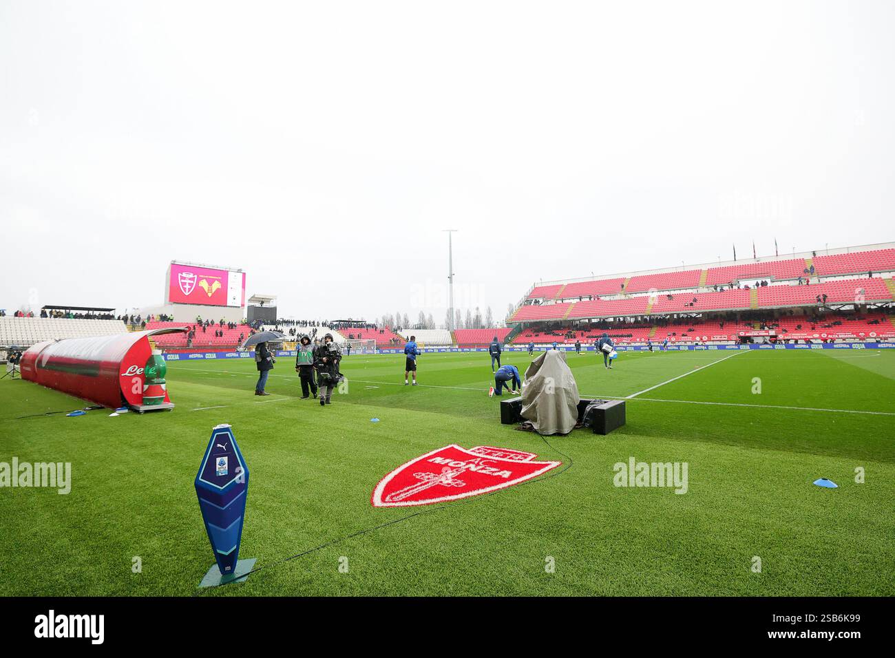 1 febbraio 2025; Stadio Brianteo, Monza, Italia, calcio di serie A, Monza contro Hellas Verona; credito pre-partita dello stadio U-Power: Action Plus Sports Images/Alamy Live News Foto Stock