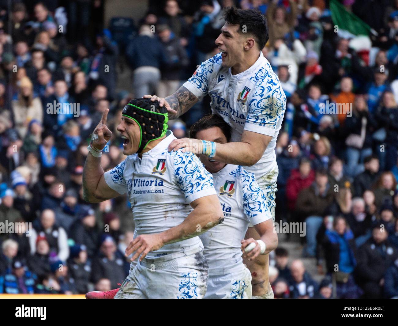 13) Juan Ignacio BREX celebra il punteggio per l'Italia nella Scozia contro Italia 6 Nazioni, Edimburgo, Scozia, 1 febbraio 2025, credito: Samuel Wardle/Alamy Live News Foto Stock