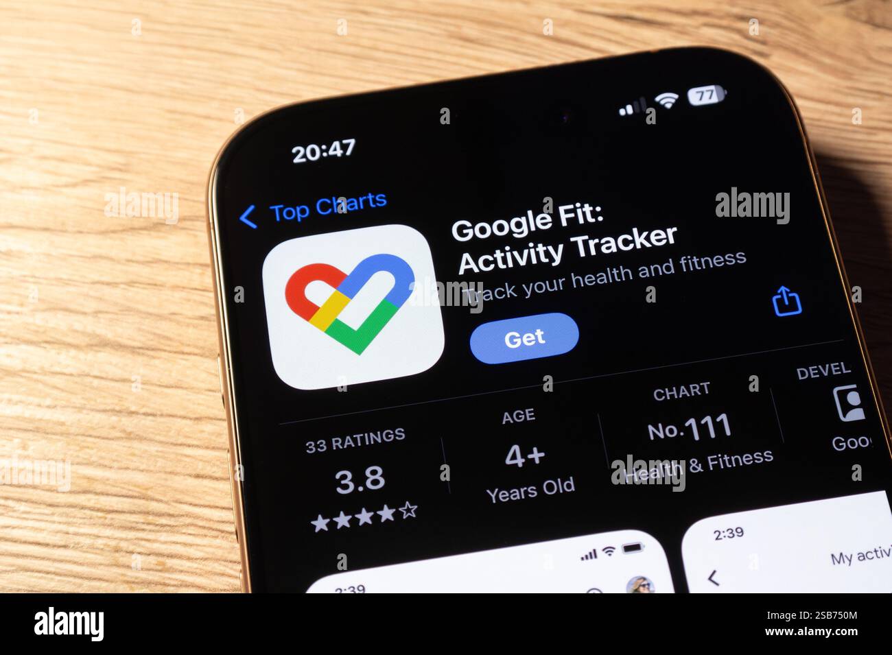 OSTRAVA, CECHIA - 31 GENNAIO 2025: App store con applicazione mobile per il fitness activity tracker di Google Fit Foto Stock