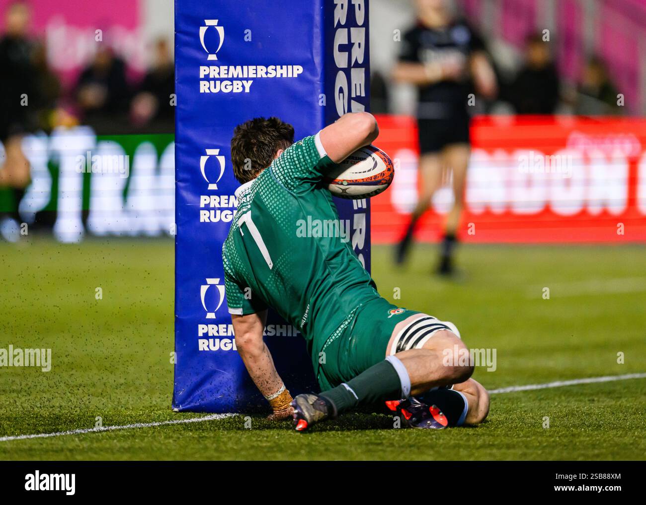 LONDRA, REGNO UNITO. 01 febbraio 25. Jordy Reid di Ealing Trailfinders segna una meta per questa squadra durante la Premiership Rugby Cup Saracens Men vs Ealing Trailfinders allo Stonex Stadium sabato 1 febbraio 2025. LONDRA, INGHILTERRA. Crediti: Taka G Wu/Alamy Live News Foto Stock