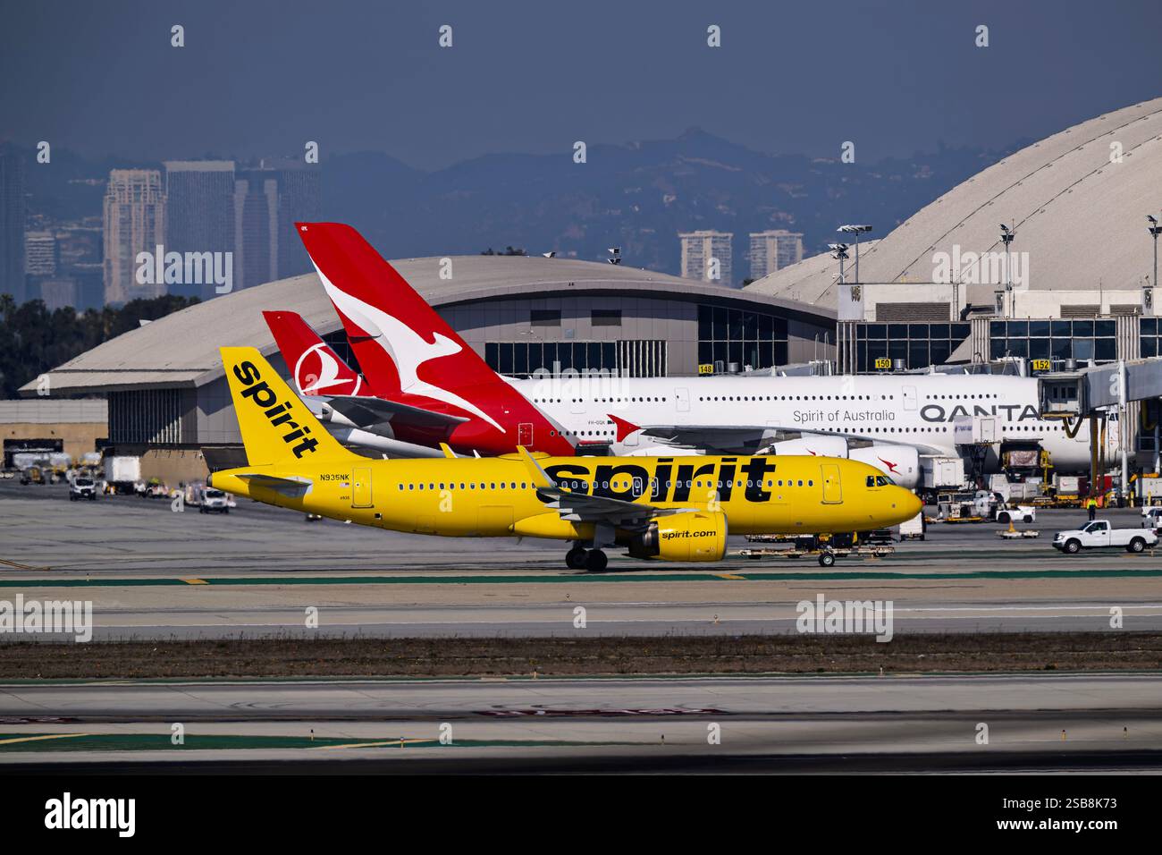 Aeroporto internazionale di Los Angeles Aeroporto 1-18-2025 Inglewood, CA USA Spirit Airlines Airbus A320Neo N925NK, partenza da 25R all'aeroporto internazionale di Los Angeles Foto Stock