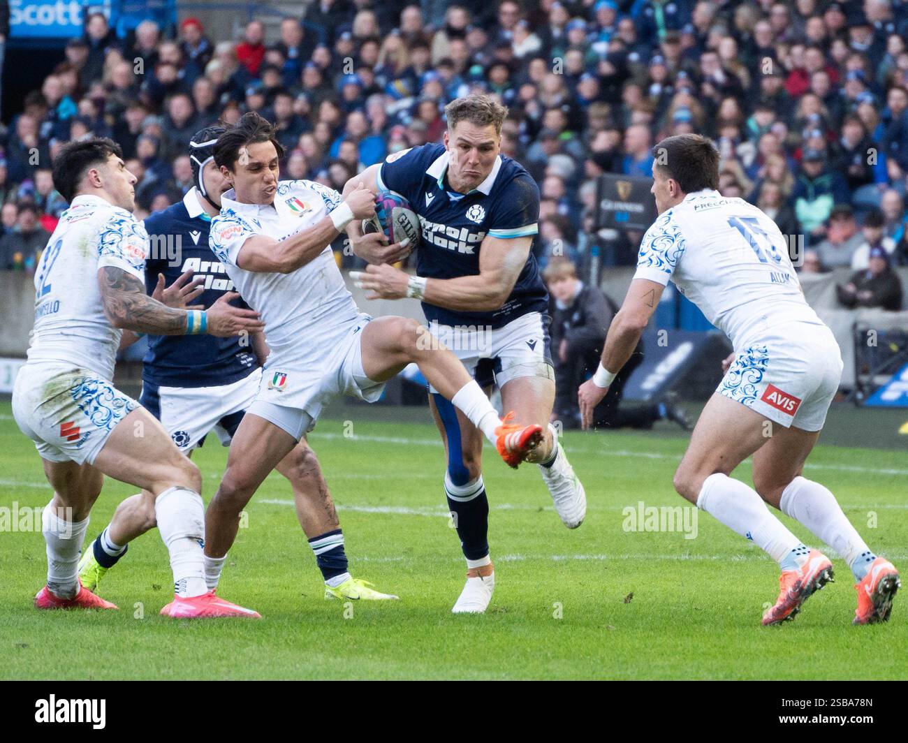 Edimburgo, Regno Unito. 1 febbraio 2024. 11) Duhan van der Merwe in azione durante la partita di rugby tra Scozia e Italia 6 Nations al Murrayfield Stadium, Edimburgo, Scozia, 1 febbraio 2025, (Sam Wardle/SPP) credito: SPP Sport Press Photo. /Alamy Live News Foto Stock
