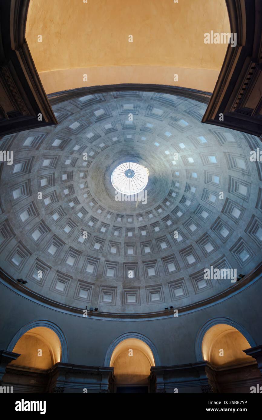Il piccolo Pantheon di Torino è la tomba di Rosa Vercellana, moglie morganatica del primo re d'Italia, Vittorio Emanuele II, chiamata "Bela Rosin" Foto Stock