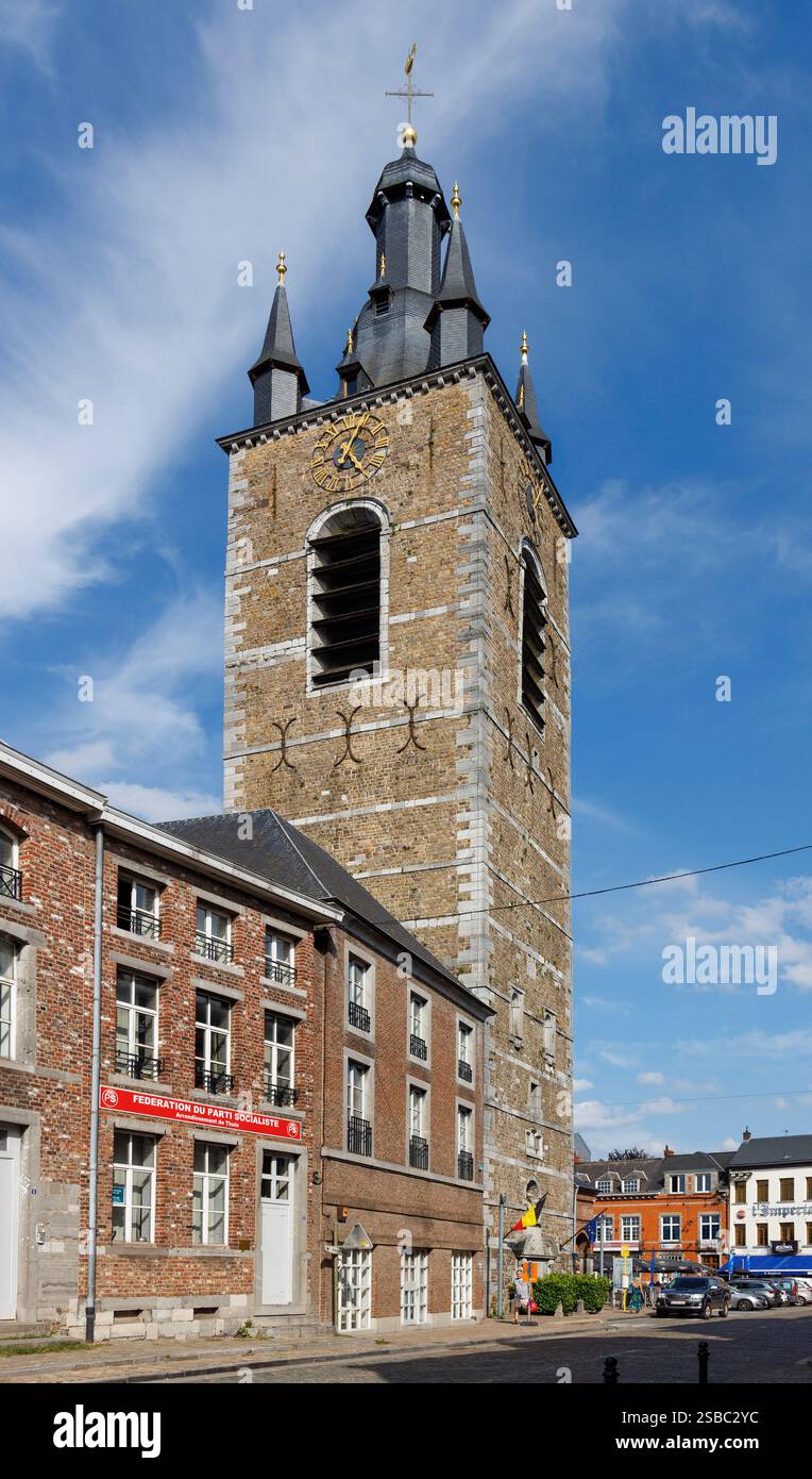 Sede del Partito Socialista e Belfry, Thuin; Belgio Foto Stock