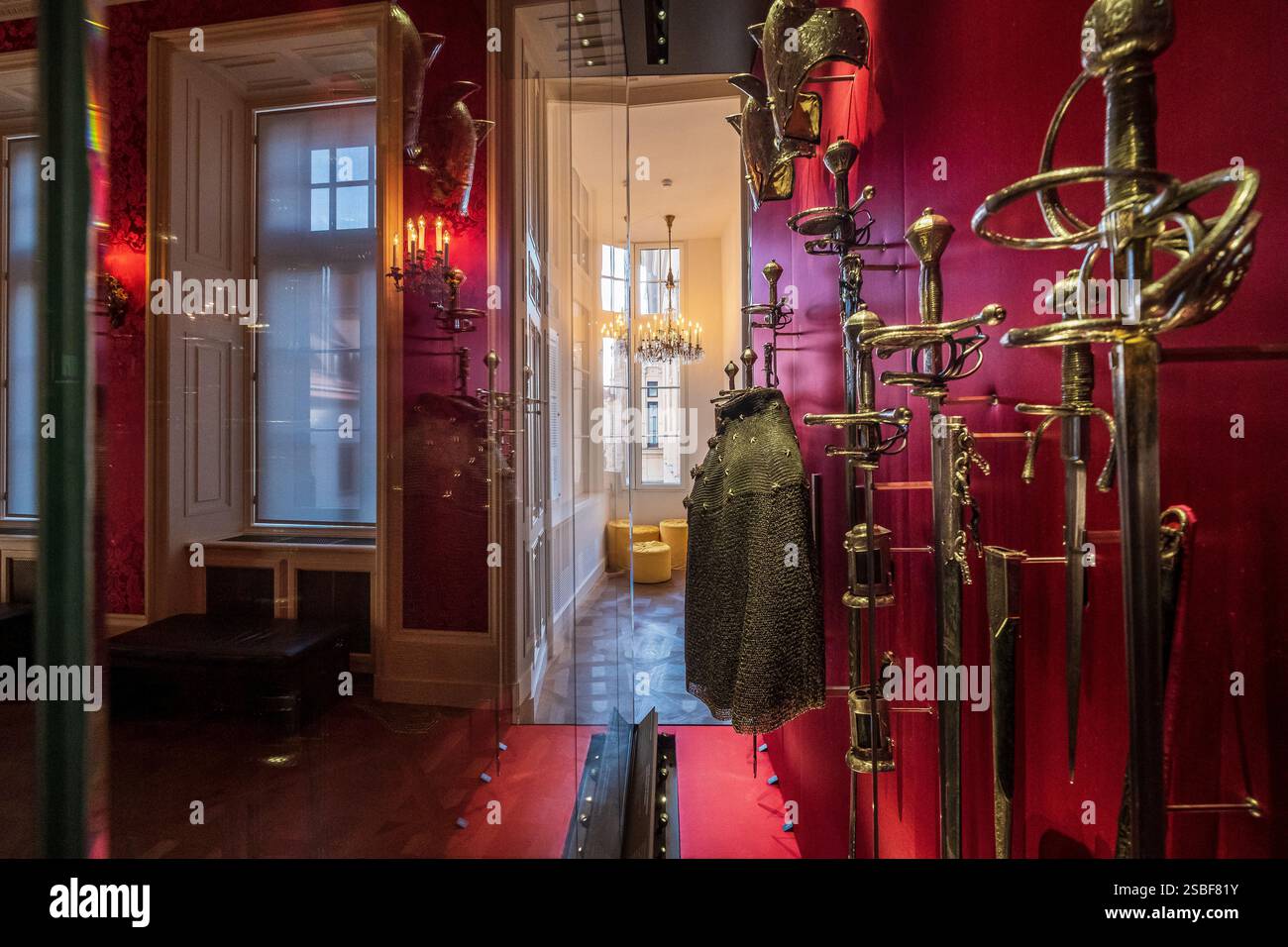Armatura moderna all'inizio della collezione di armature SKD Grünes Gewölde a Dresda, Germania Foto Stock