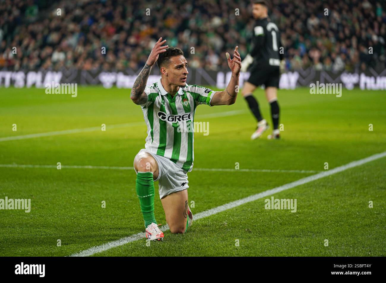 Antony (Real Betis) durante la partita di LaLiga tra Real Betis e Athletic Club, a Benito Villamarin il 2 febbraio 2025 a Siviglia, Spagna Foto Stock