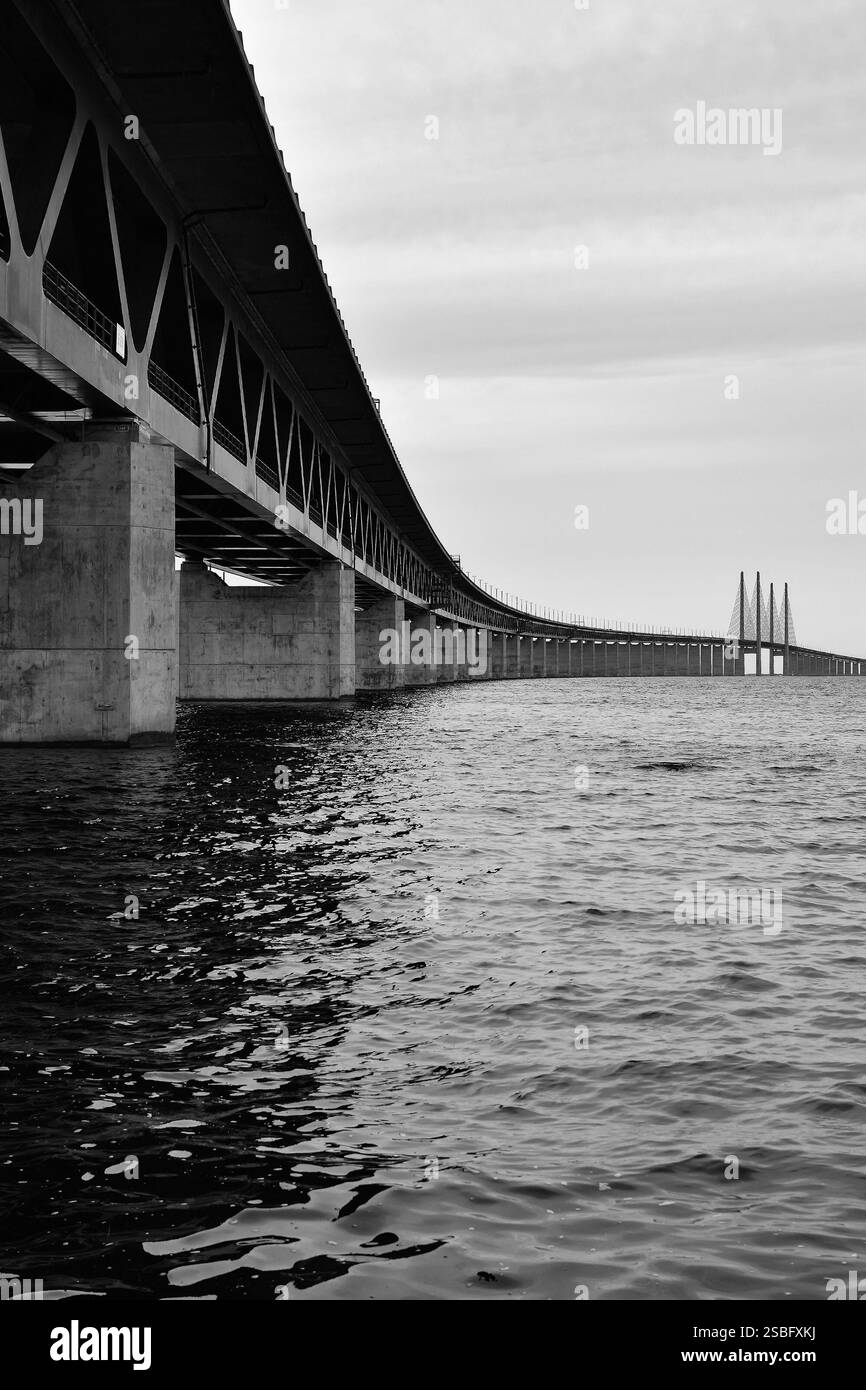 Oresund Bridge in bianco e nero. Foto Stock