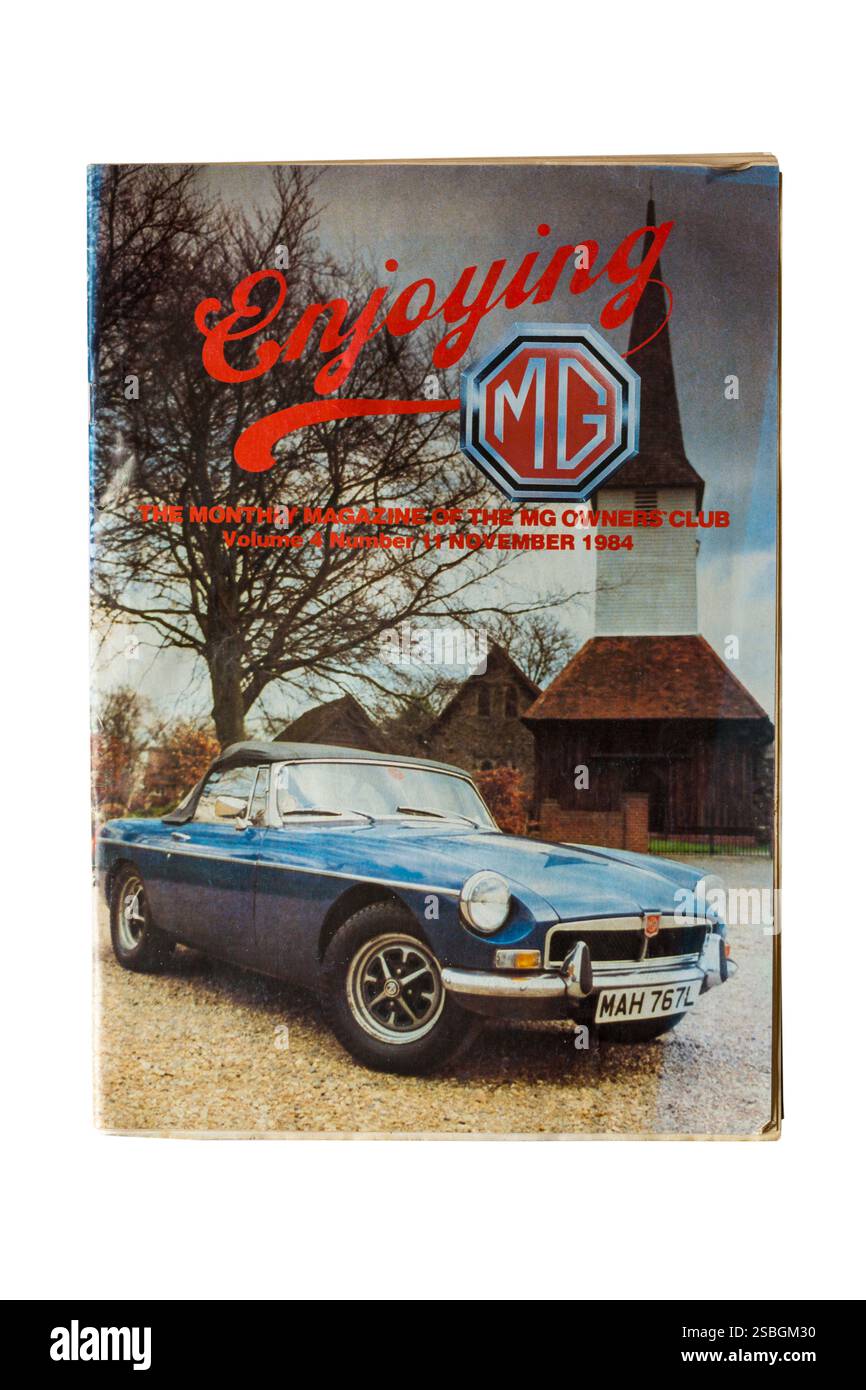 Vecchia rivista MG, la rivista mensile del MG Owners Club isolata su sfondo bianco - volume 4 numero 11 dicembre 1984 Foto Stock