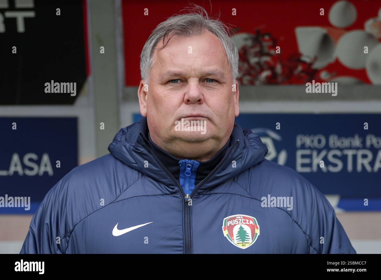Zabrze, Polonia. 2 febbraio 2025. Allenatore Tomasz Tulacz del Puszcza Niepolomice visto durante la partita di calcio PKO BP Ekstraklasa 2024/2025 tra Gornik Zabrze e Puszcza Niepolomice all'Arena Zabrze. Punteggio finale; Gornik Zabrze 1:1 Puszcza Niepolomice. (Foto di Grzegorz Wajda/SOPA Images/Sipa USA) credito: SIPA USA/Alamy Live News Foto Stock