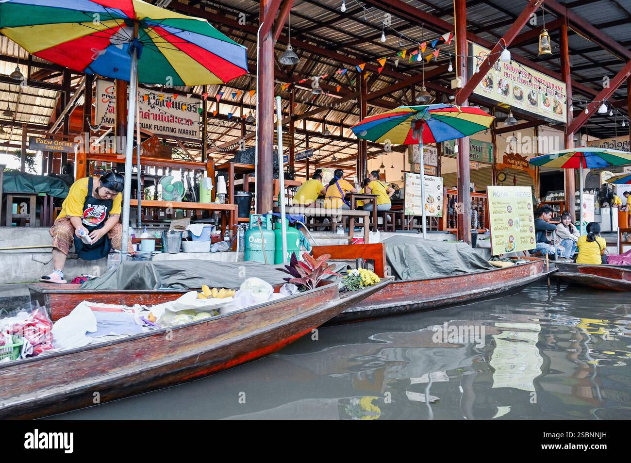 Damneon Sudak, Klong ta Lung, mercato galleggiante, Bangkok, Thailandia Foto Stock