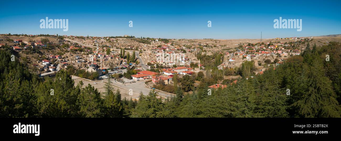 Città di Ihlara ( turca; Ihlara vadisi ) punto di ingresso alla valle di Ihlara. Simboli turistici della Turchia. Provincia di Aksaray Foto Stock
