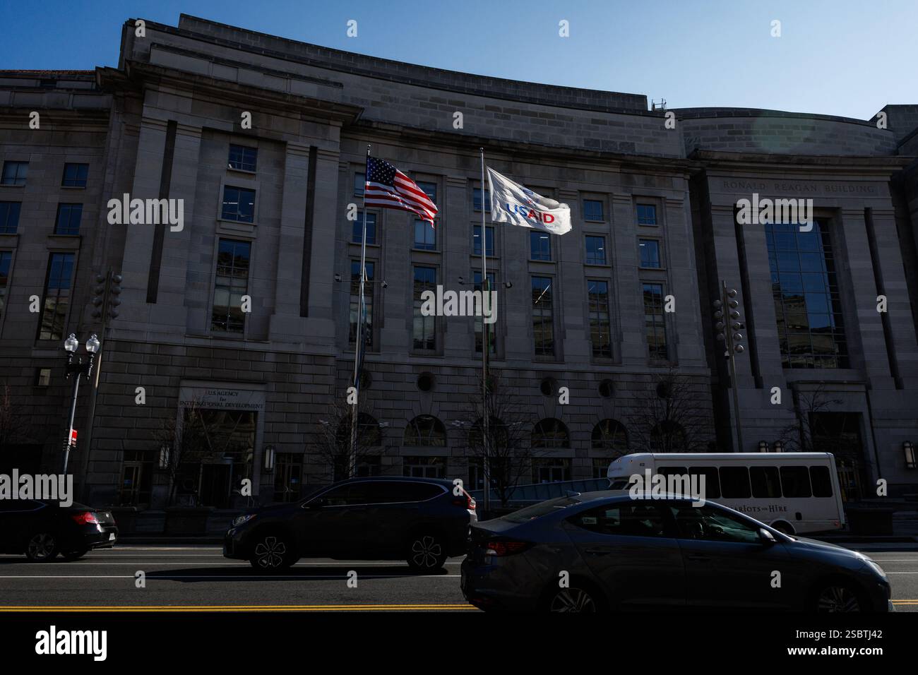 Washington, Stati Uniti. 4 febbraio 2025. Il quartier generale dell'Agenzia statunitense per lo sviluppo internazionale (USAID) si trova il 4 febbraio 2025 a Washington, DC Elon Musk, miliardario tecnologico e capo del Dipartimento di efficienza del governo (DOGE), ha dichiarato in un post sui social media che lui e il presidente degli Stati Uniti Donald Trump chiuderanno l'agenzia di assistenza straniera. (Foto di Samuel Corum/Sipa USA) credito: SIPA USA/Alamy Live News Foto Stock