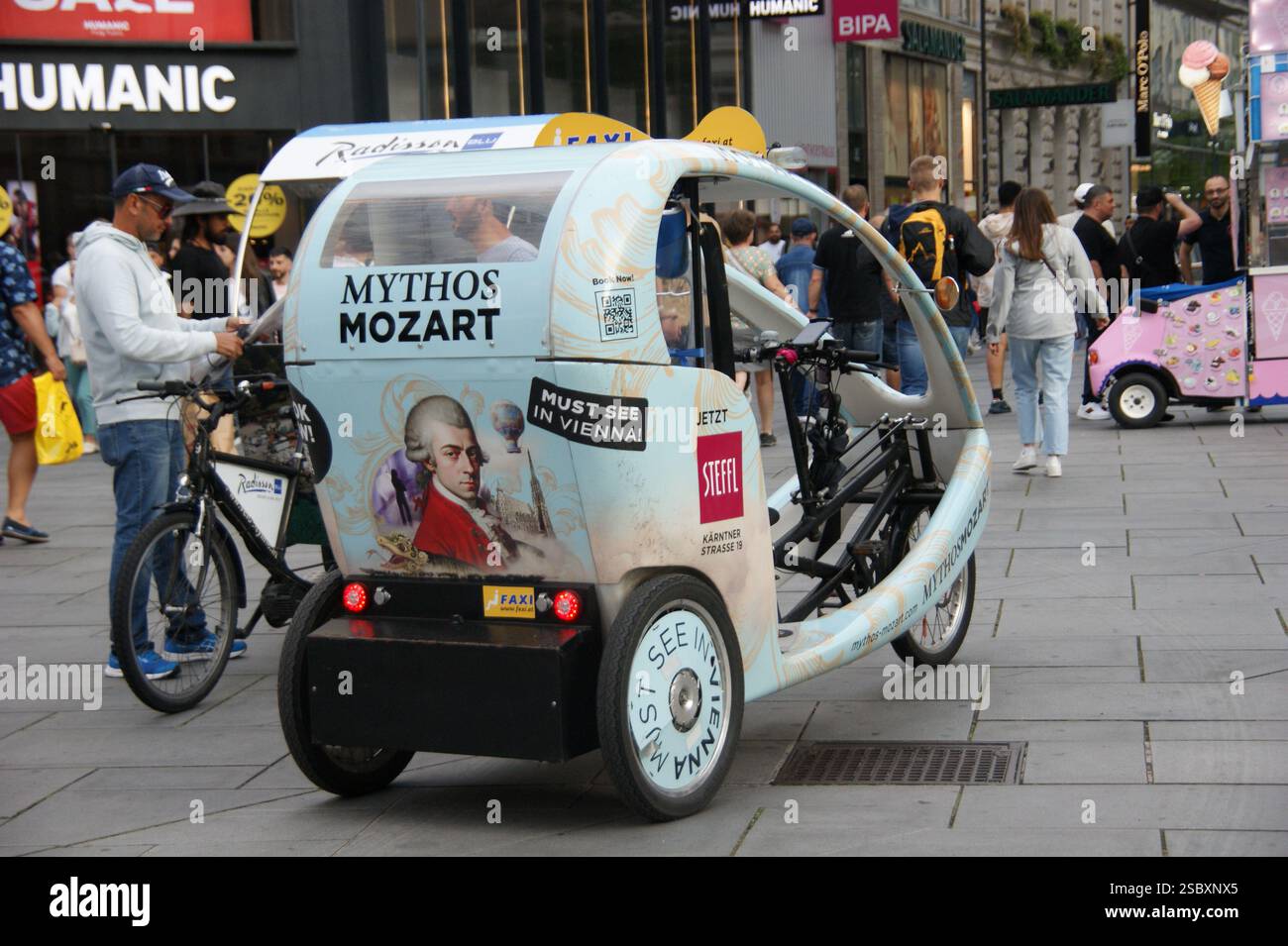 Nuovi modi di esplorare Vienna Foto Stock