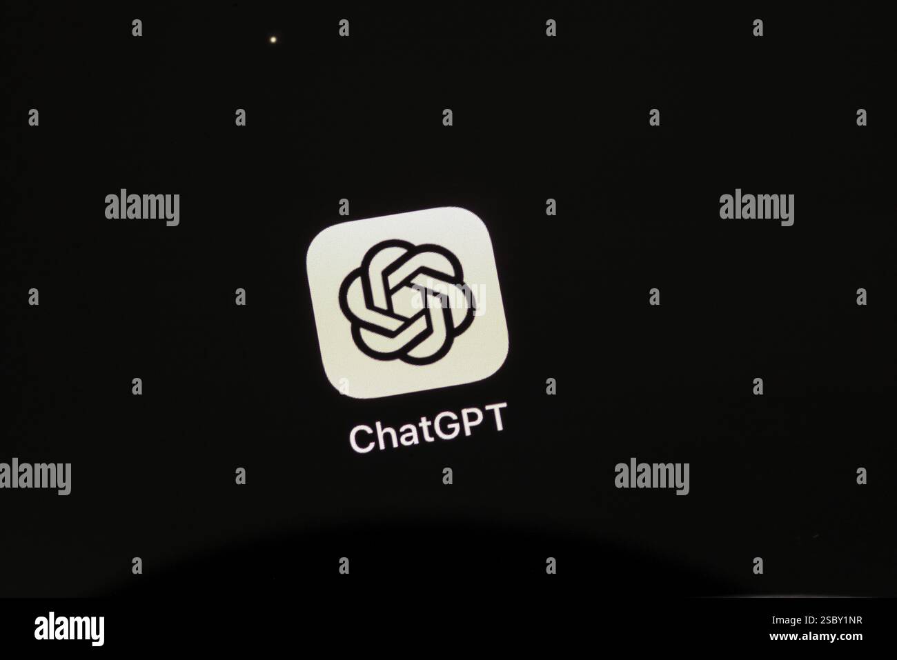 Applicazione ChatGPT della società di software statunitense OpenAI sul display di un iPhone. Germania Foto Stock