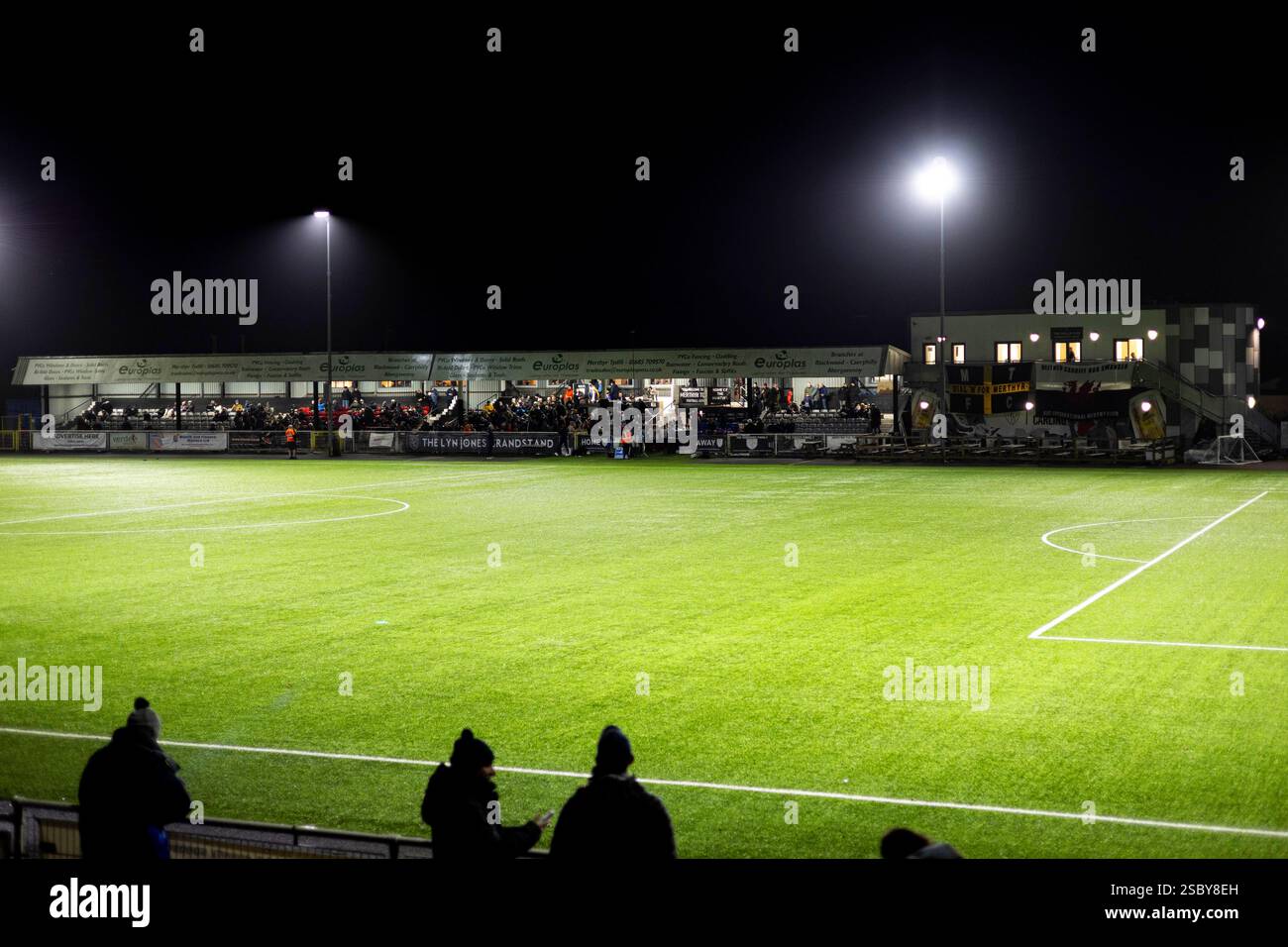 Merthyr Town contro Basingstoke Town nella Southern League Premier Division South a Penydarren Park il 4 febbraio 2025. Foto Stock