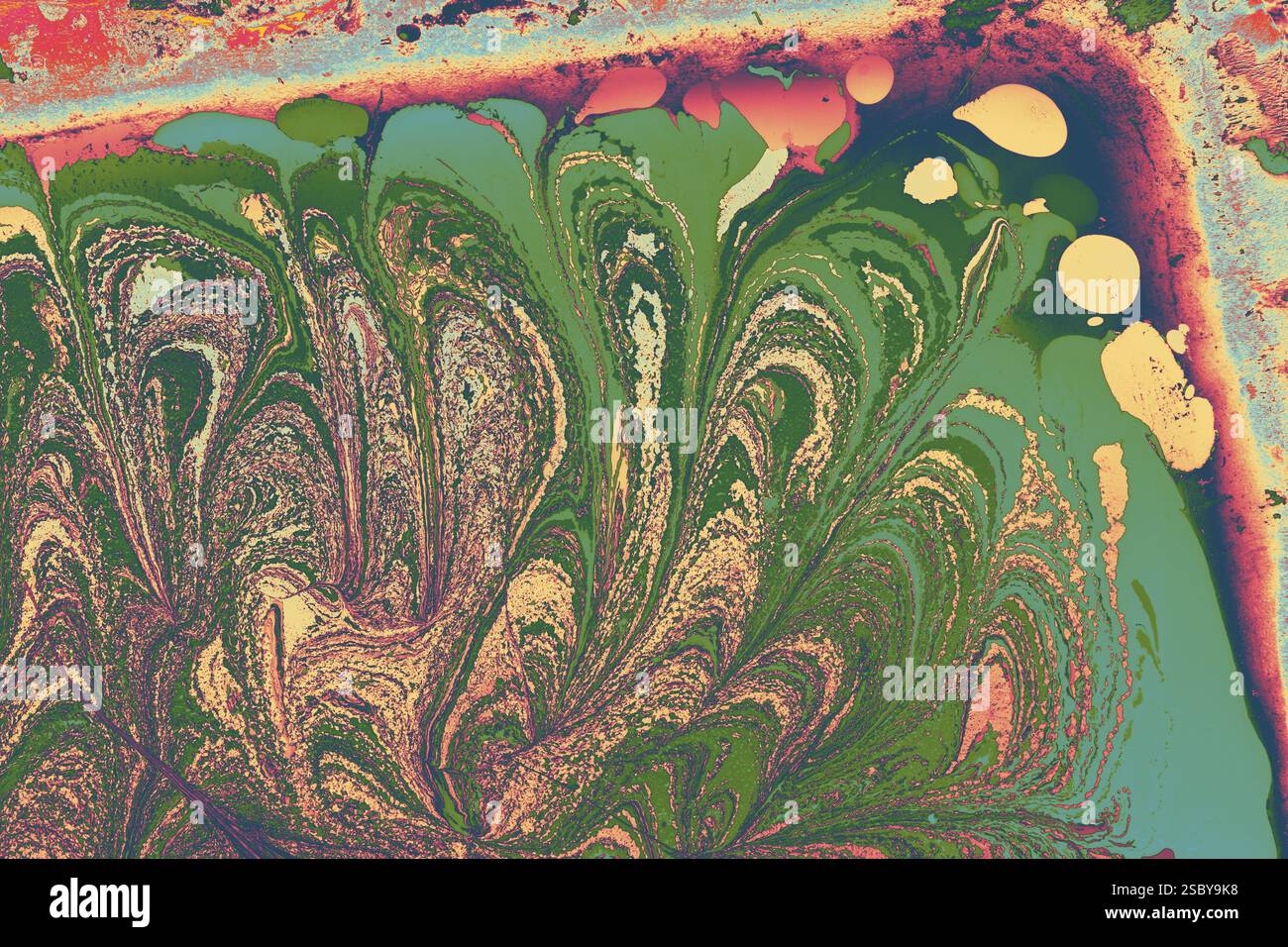 Bella arte astratta di tecniche di pittura di marbling Ebru sull'acqua con vernici acriliche Foto Stock