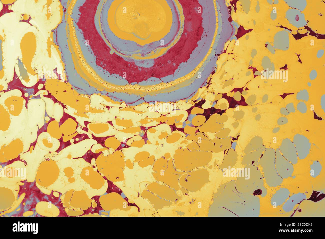 Bella arte astratta di tecniche di pittura di marbling Ebru sull'acqua con vernici acriliche Foto Stock