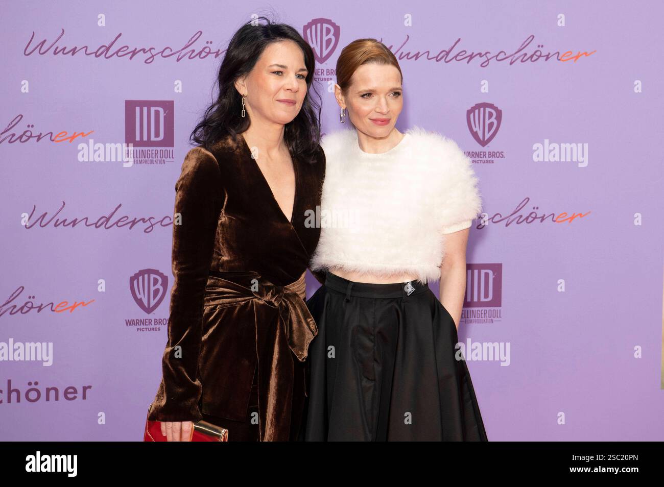 Annalena Baerbock und Karoline Herfurth bei der Weltpremiere des Kinofilms Wunderschöner im Zoo Palast. Berlino, 04.02.2025 *** Annalena Baerbock e Karoline Herfurth alla prima mondiale del film Wunderschöner allo Zoo Palast Berlin, 04 02 2025 foto:XJ.xKnowlesx/xFuturexImagex wunderschoener_5358 Foto Stock