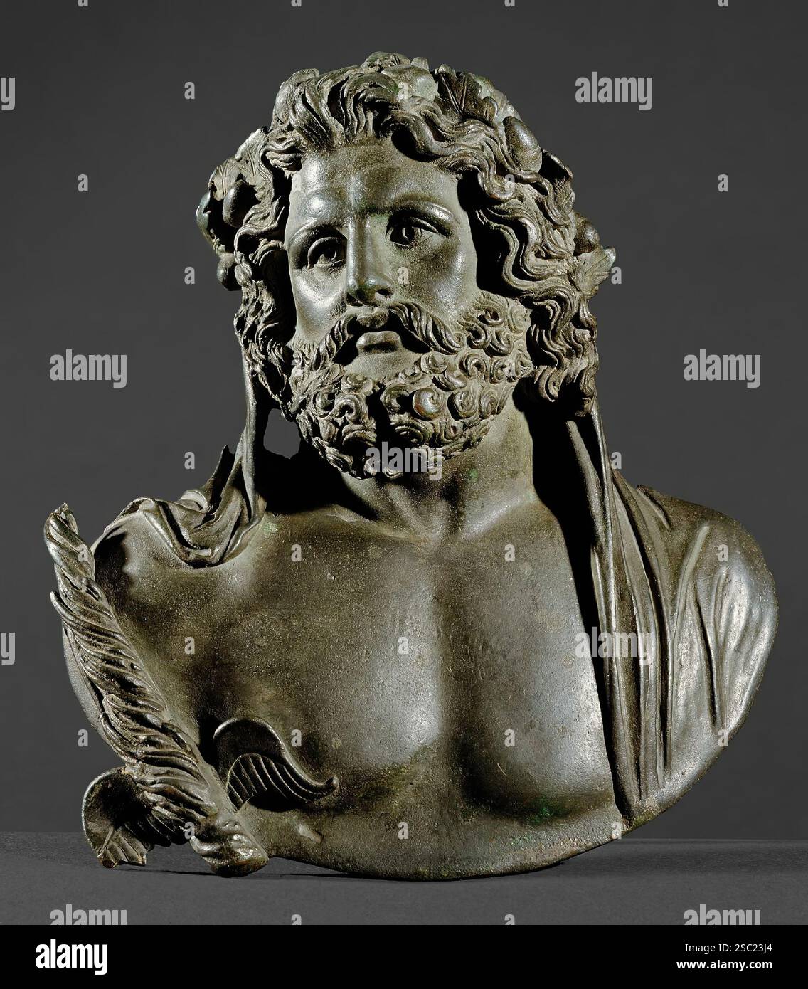 7489. Busto di bronzo di Giove, il dio del cielo e del tuono, e re degli dei nell'antica religione e mitologia romana. Busto che risale prima - 2° secolo Foto Stock