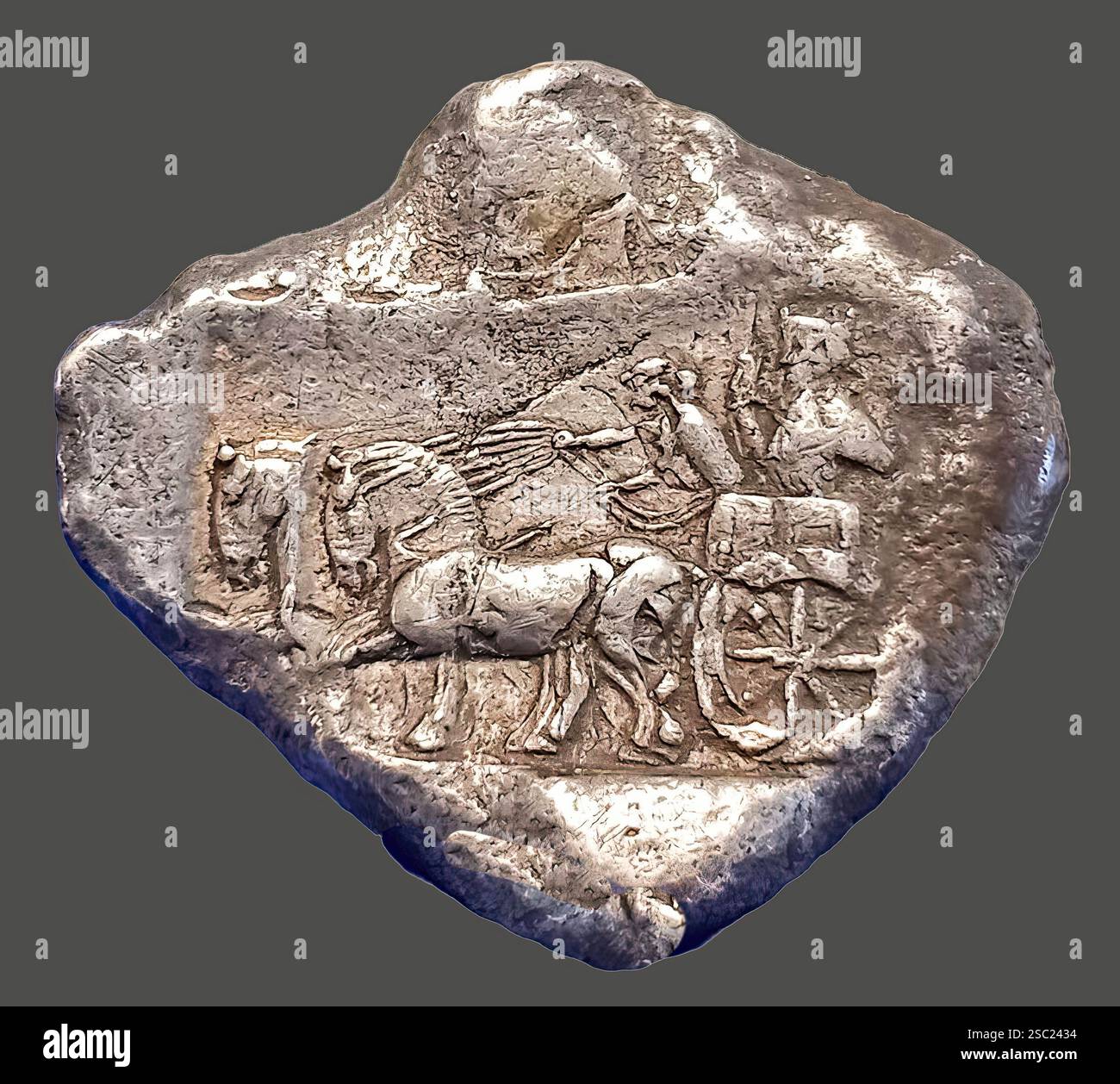 7538. Una moneta di diarachma d'argento coniata a Sidone, Libano, probabilmente negli anni 450-425 a.C. sotto il regno di re Baalshilem II Foto Stock