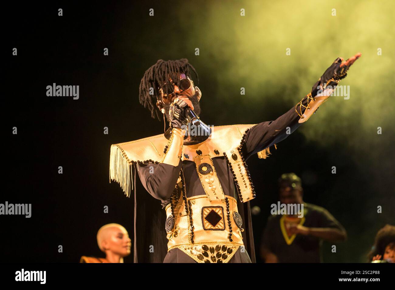 Robe L Ninho, musicista cubano, produttore e rapper. Circulart è un mercato musicale che si tiene annualmente nella città di Medellin, Colombia. E' un platf culturale Foto Stock Robe L Ninho, musicista cubano, produttore e rapper. Circulart è un mercato musicale che si tiene annualmente nella città di Medellin, Colombia. E' un platf culturale Foto Stock