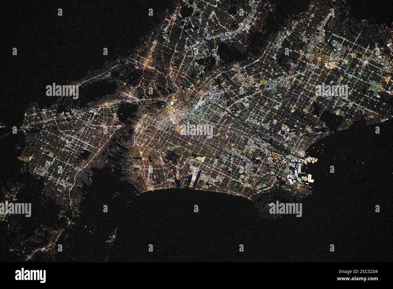 La città di Los Angeles di notte vista dallo spazio Foto Stock