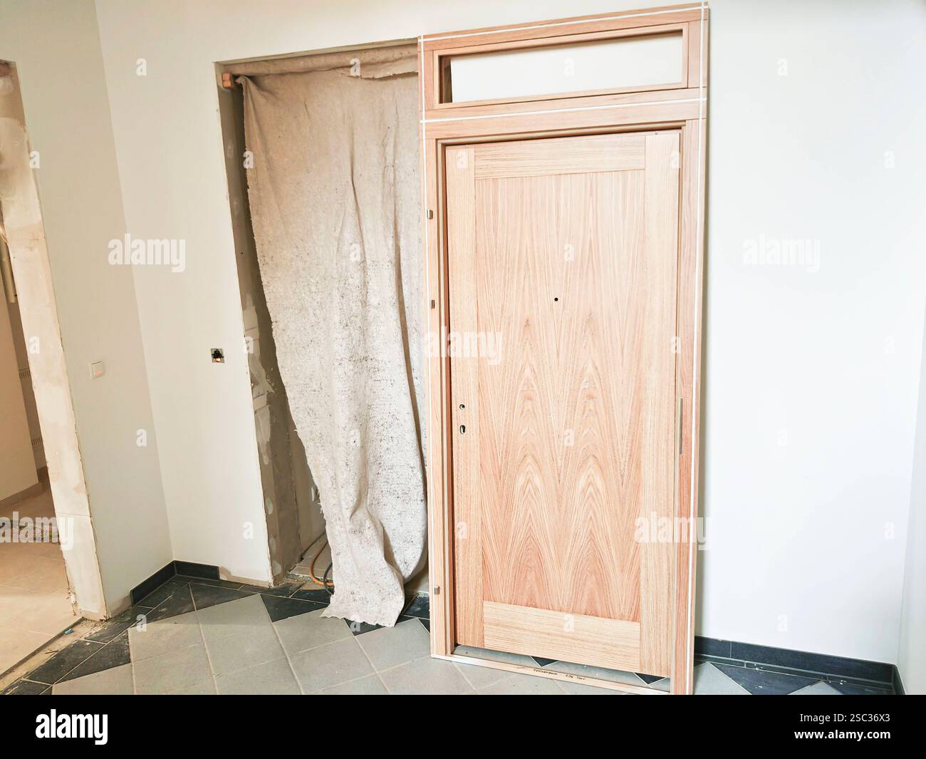 rivitalizzazione degli interni di un edificio e di una struttura, lavori di costruzione e conservazione rivitalizzazione degli interni di un edificio Foto Stock