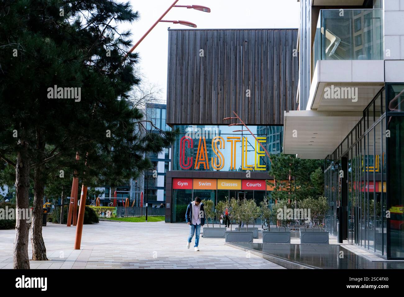 La palestra del Castle Centre e il centro ricreativo presso il recentemente sviluppato Elephant and Castle nel sud di Londra, il 5 febbraio 2024. Credito fotografico: SMP Foto Stock