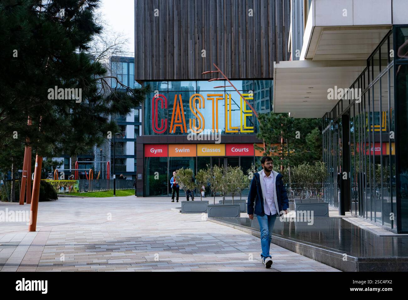 La palestra del Castle Centre e il centro ricreativo presso il recentemente sviluppato Elephant and Castle nel sud di Londra, il 5 febbraio 2024. Credito fotografico: SMP Foto Stock