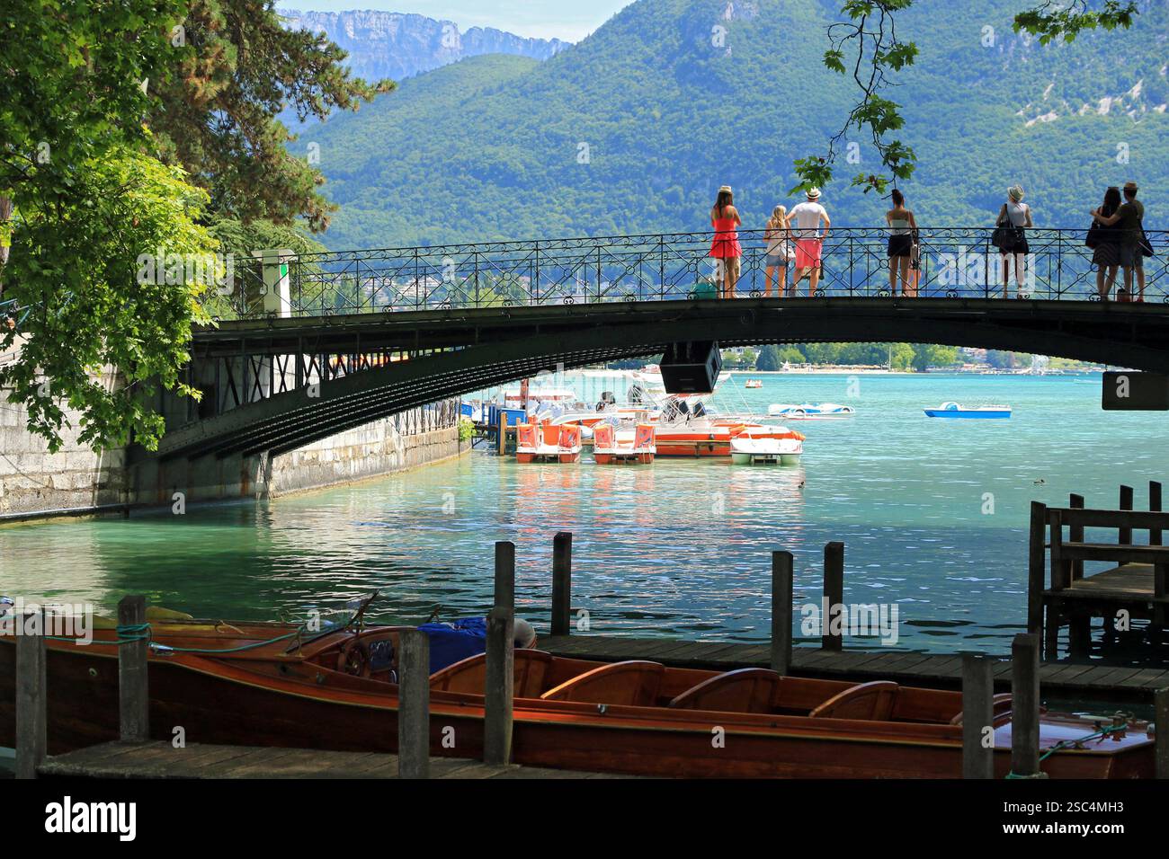 Turismo della passerella immagini e fotografie stock ad alta ...