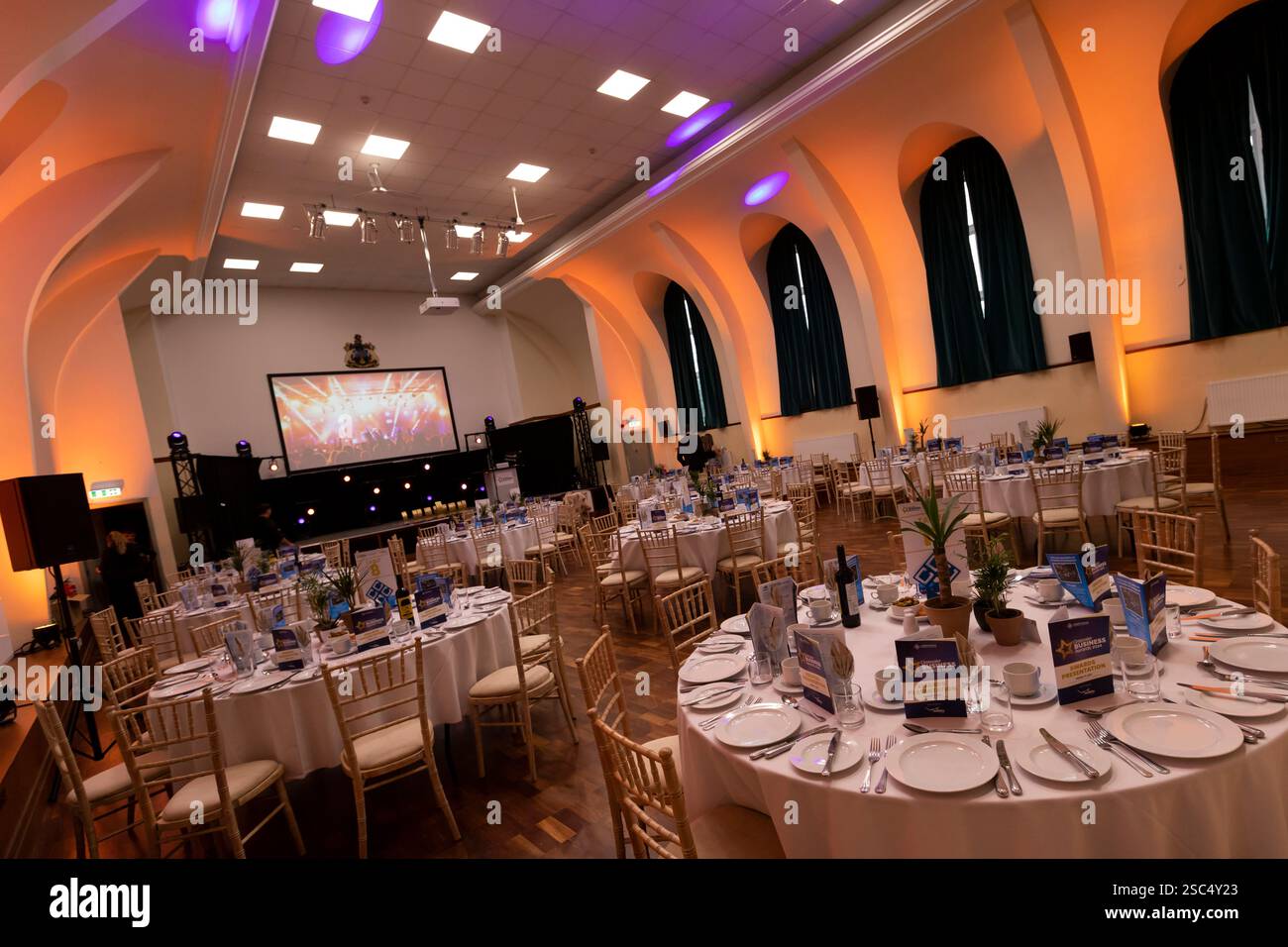 Cena di premiazione in occasione di un evento aziendale e di una conferenza Foto Stock