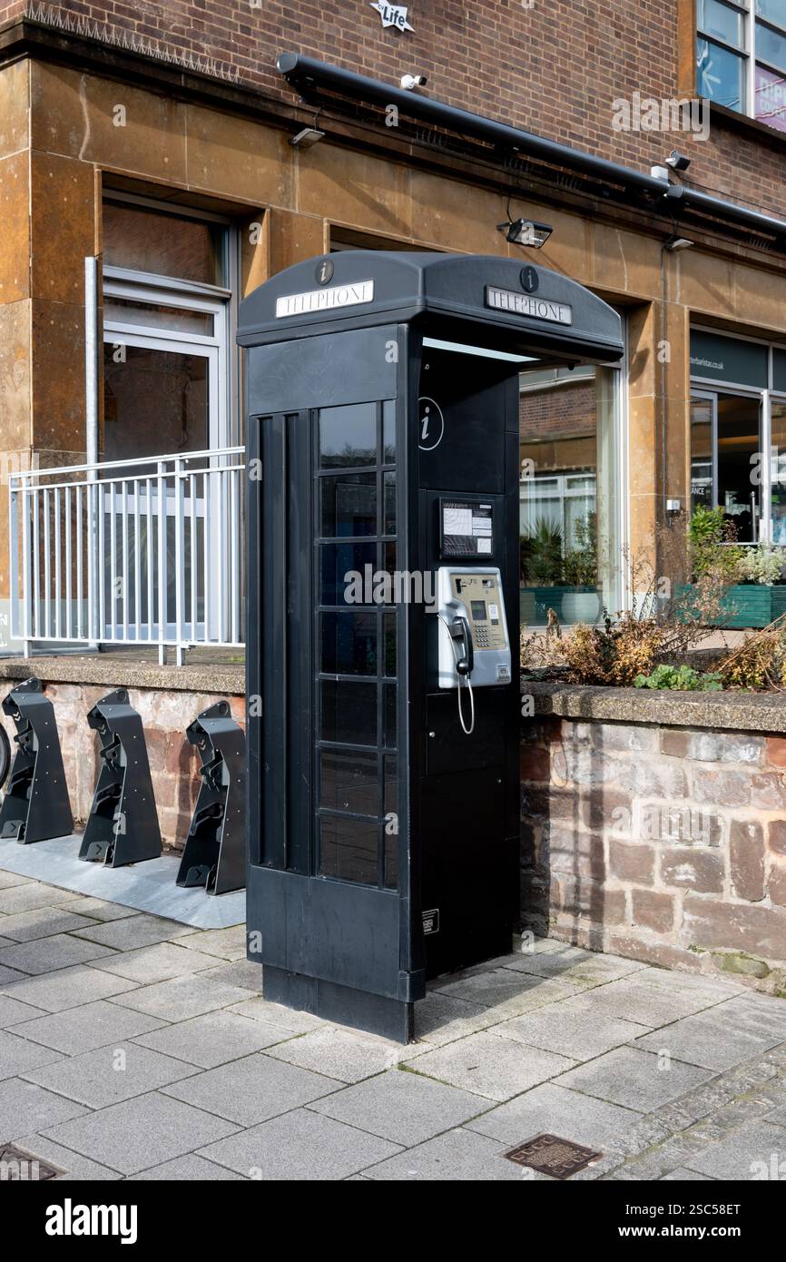 Telefono nero, centro di Coventry, West Midlands, Inghilterra, Regno Unito Foto Stock