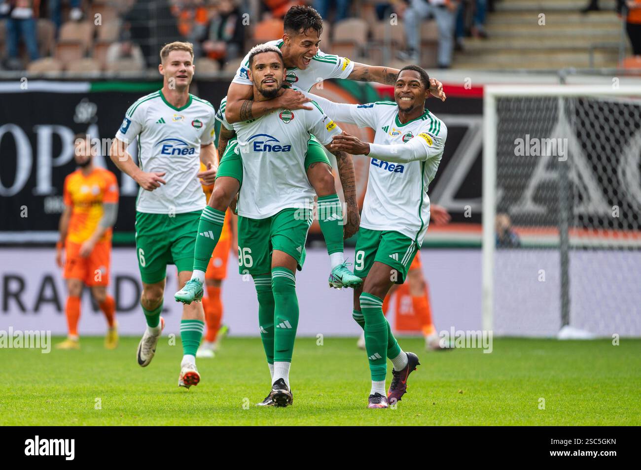 LUBIN, POLONIA - 29 OTTOBRE 2023: Partita di calcio polacca PKO Ekstraklasa tra KGHM Zaglebie Lubin e Radomiak Radom 2:3. Joy Pedro Henrique (70) fra Foto Stock